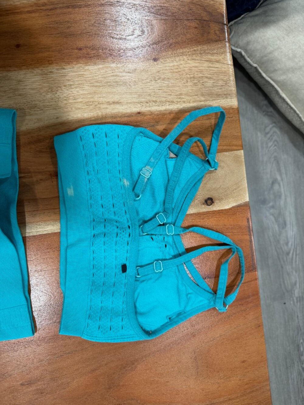 Gymshark Teal Seamless Matching Set | Sports Bra & Leggings | Size Small - Picture 4 of 5